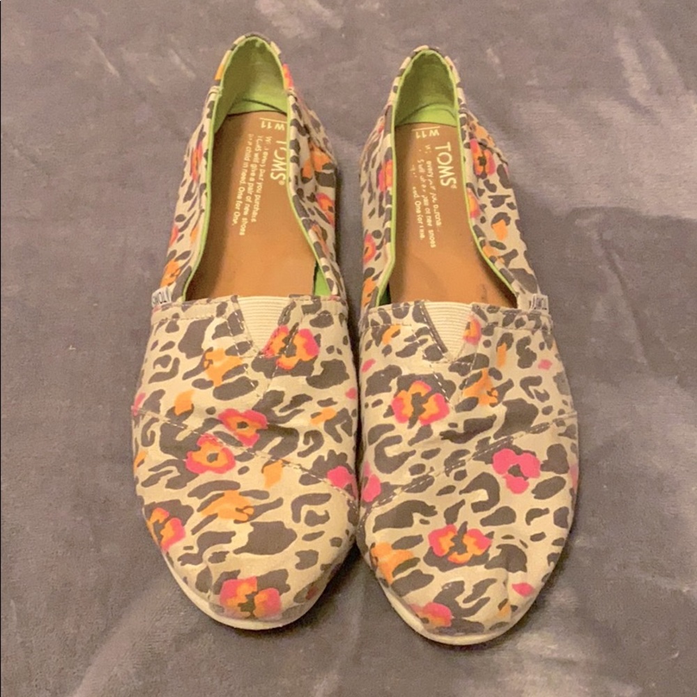 TOMS canvas shoes